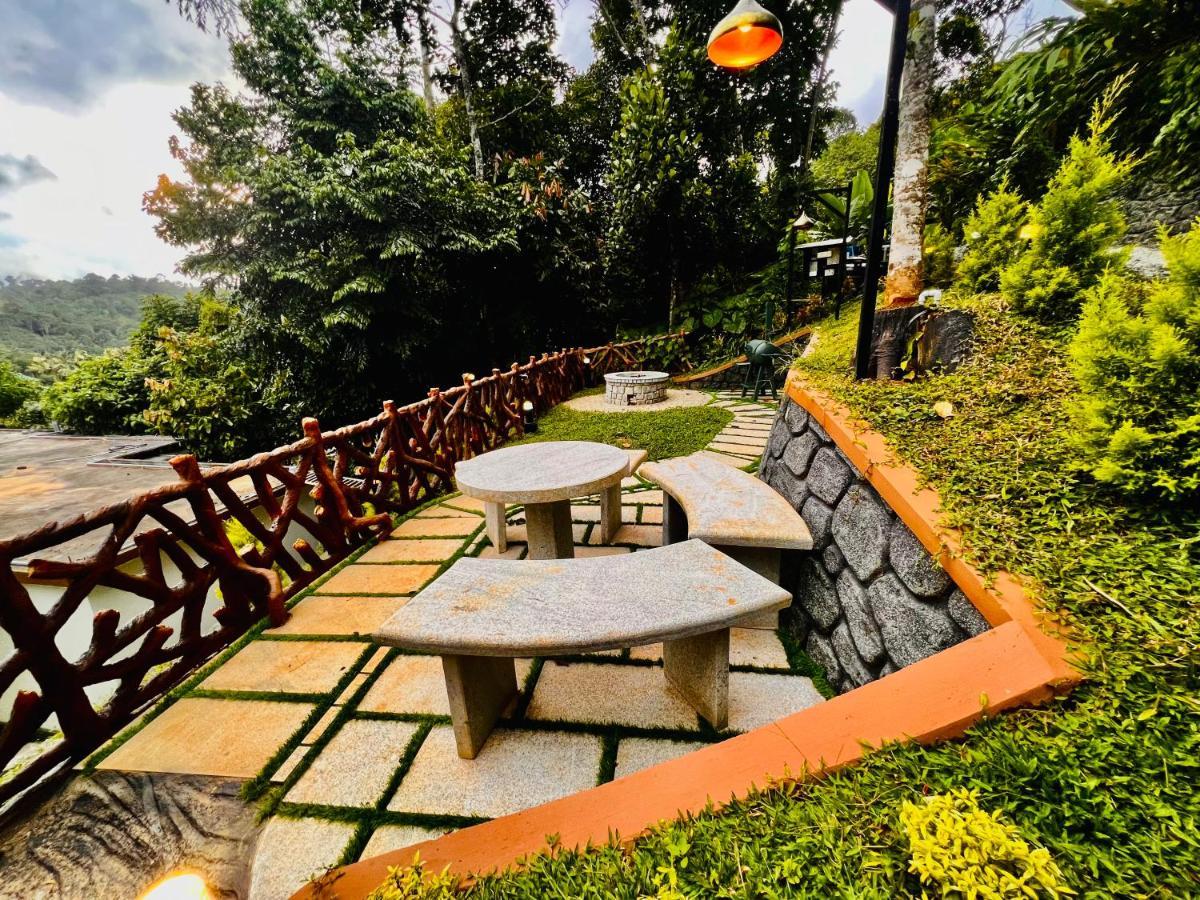 Blue Peaks Holiday Home Мунар Екстериор снимка
