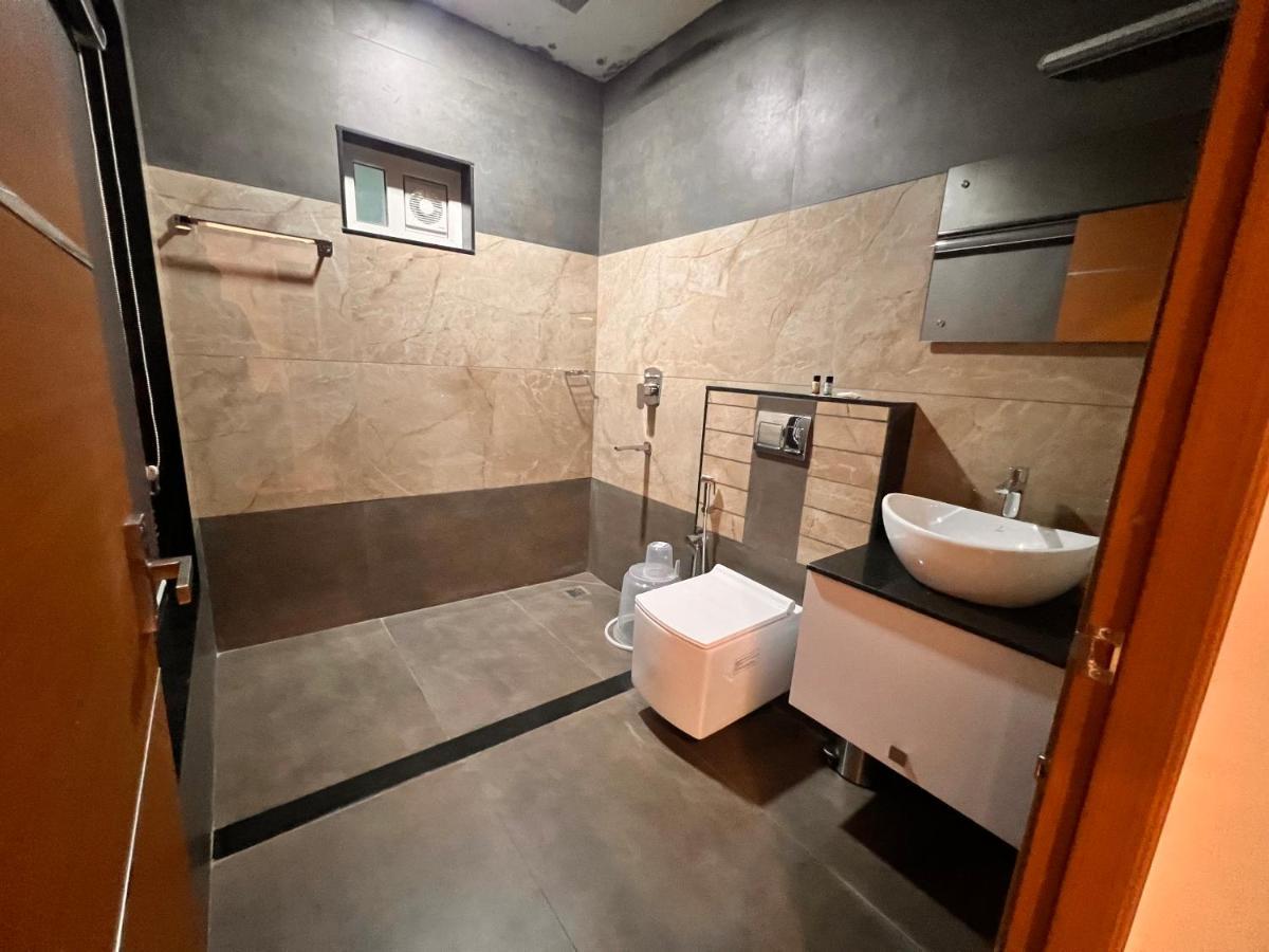 Blue Peaks Holiday Home Мунар Екстериор снимка
