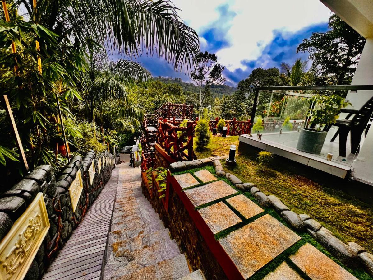 Blue Peaks Holiday Home Мунар Екстериор снимка
