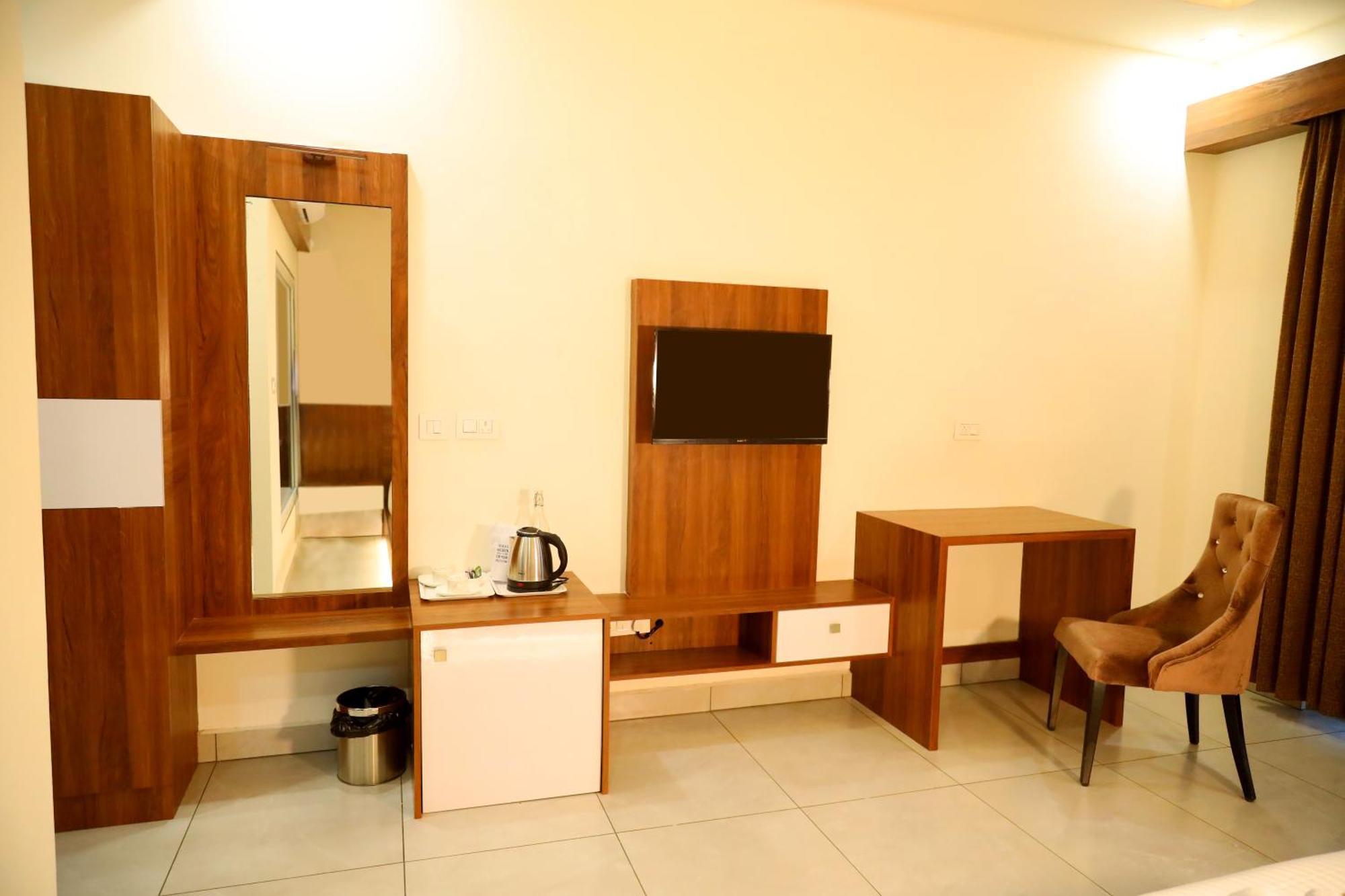 Blue Peaks Holiday Home Мунар Екстериор снимка